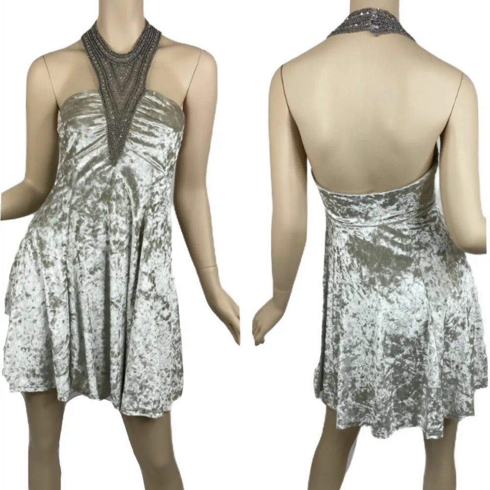 Kimchi Blue Cocktail Dress Velvet Beaded Halter Neck Rhinestones size Small